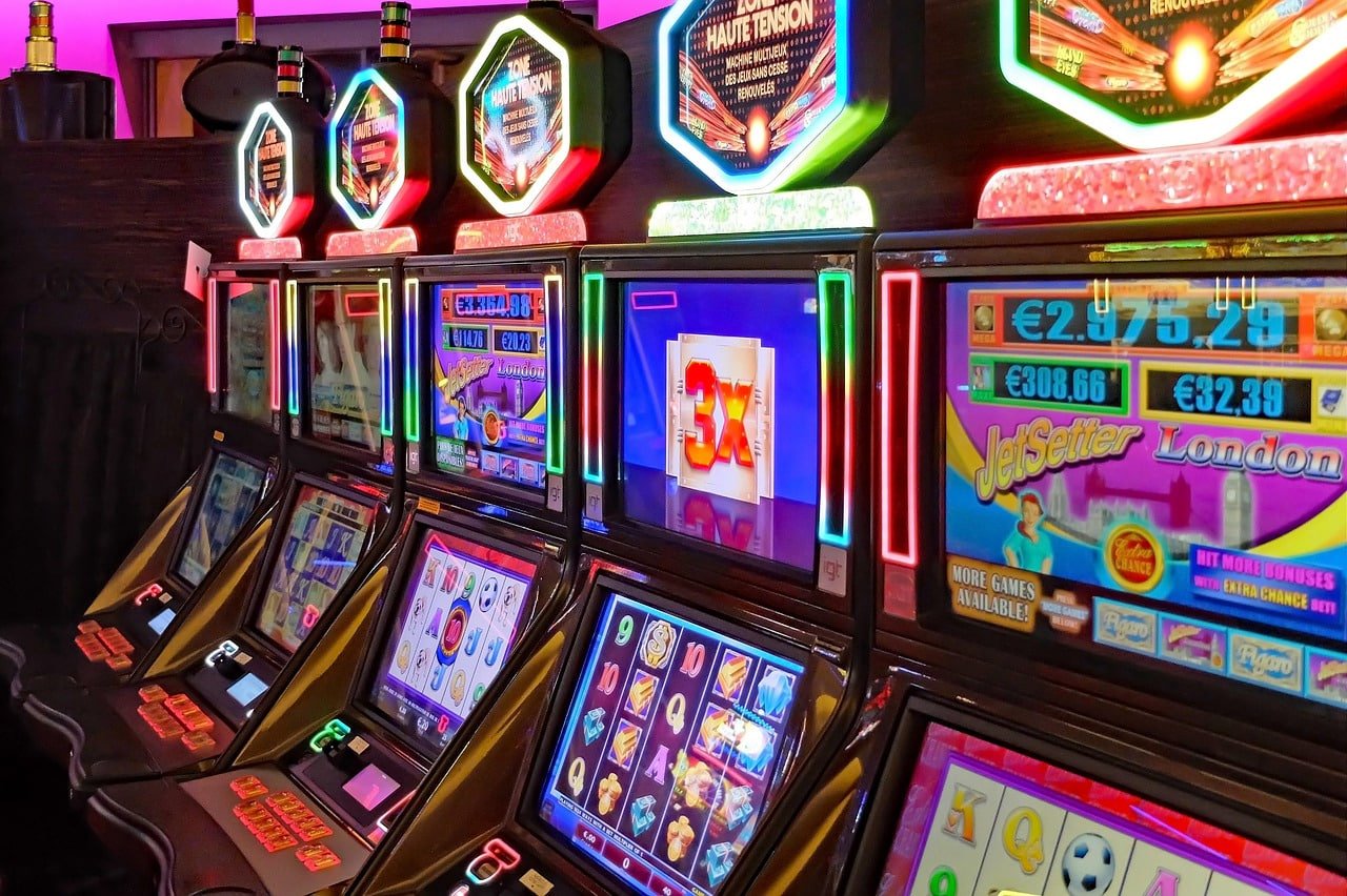 Giao diện slot online với nhiều vòng quay và biểu tượng hấp dẫn